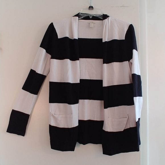 Forever 21 Sweaters - Black and White Cardigan
